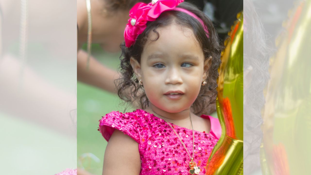 Piden ayuda para niña que necesita trasplante de córnea en San Francisco de Macorís