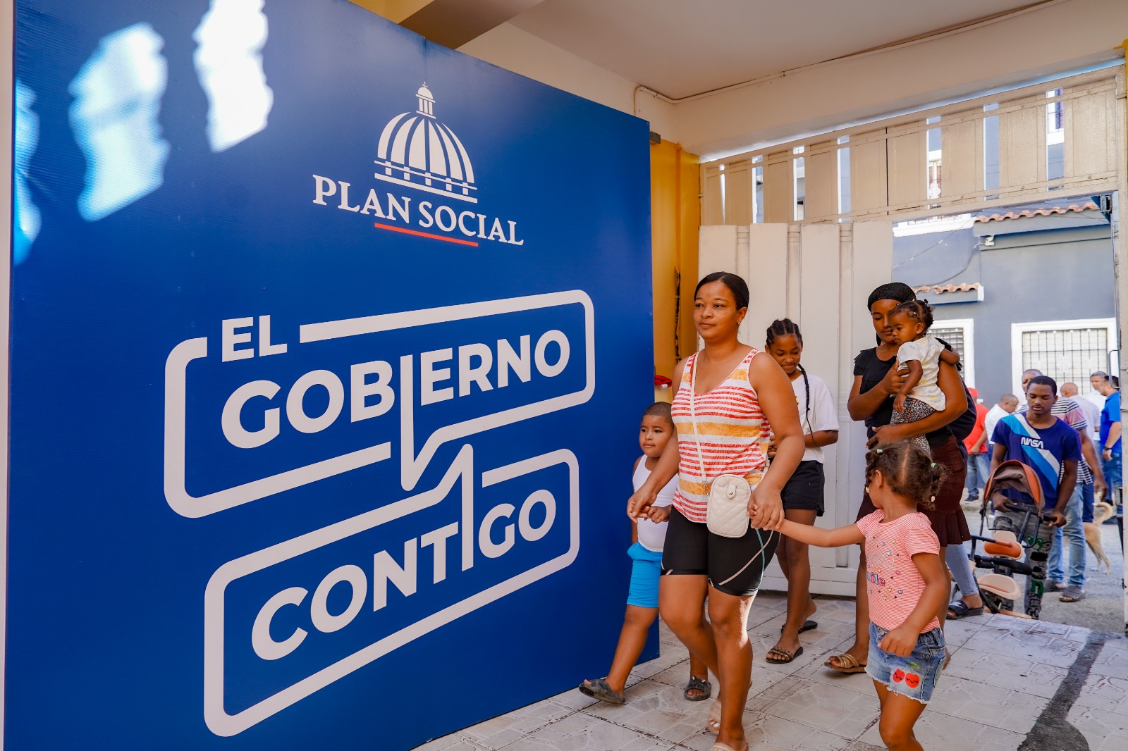 Familias destacan papel del Plan Social en inicio del programa “El Gobierno Contigo”