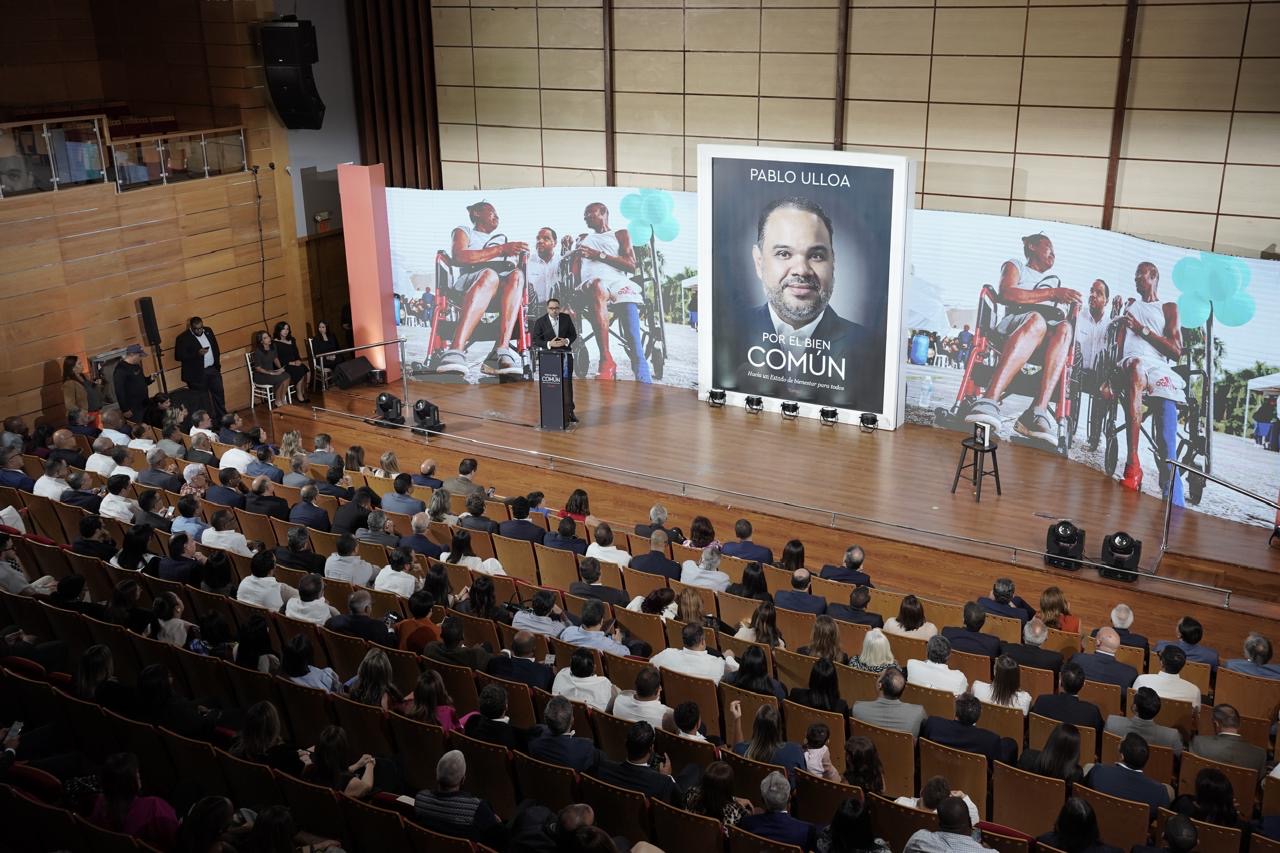 Pablo Ulloa lanza libro sobre bienestar inclusivo en RD