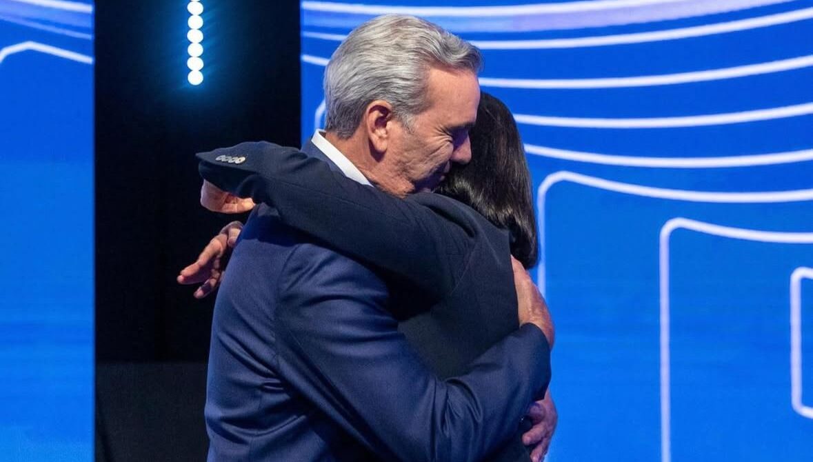 Abinader y Raquel Arbaje derrochan amor en las redes: “Mi mayor fortaleza es tu compañía”