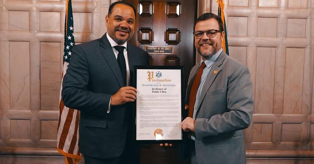 Pablo Ulloa reconocido en el Senado Estatal de Nueva York