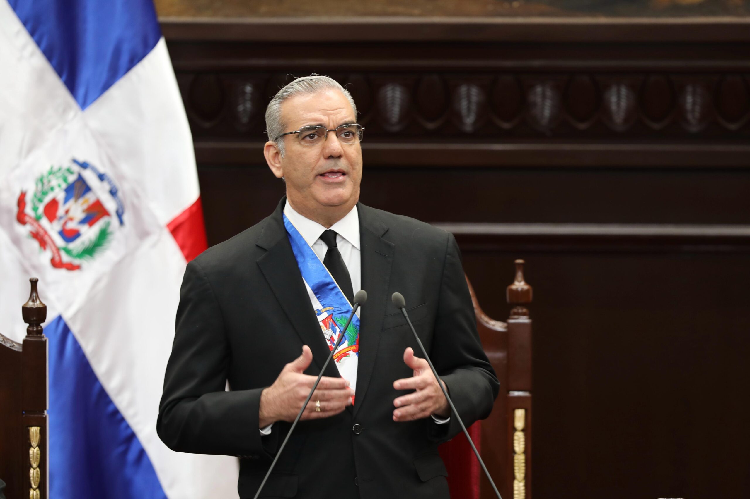 Abinader destaca inversiones en infraestructura nacional durante rendición de cuentas 2025