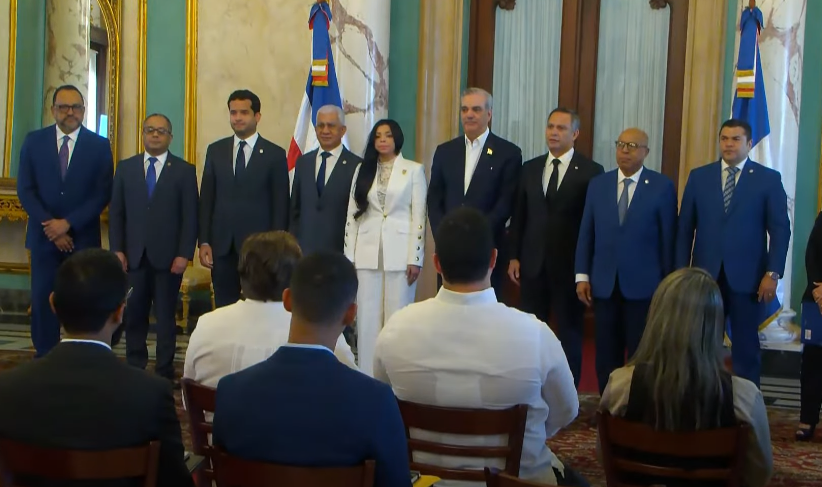 Yeni Berenice Reynoso es juramentada como procuradora general de la República
