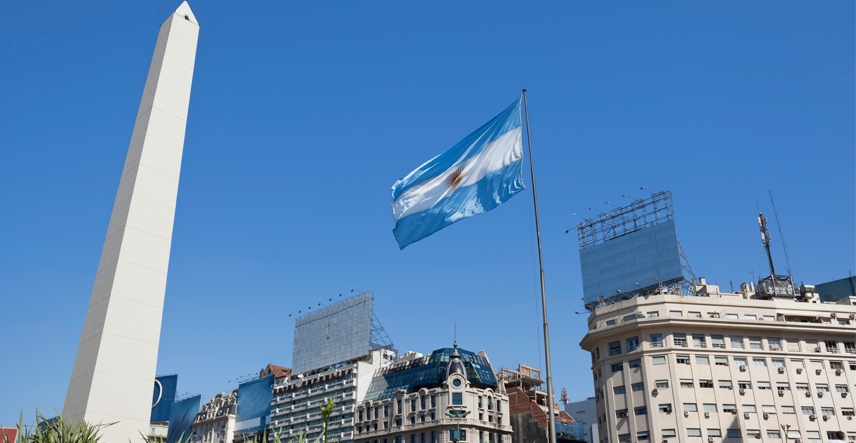 Gobierno argentino apela decisión judicial que impide quitar ayuda estatal a manifestantes