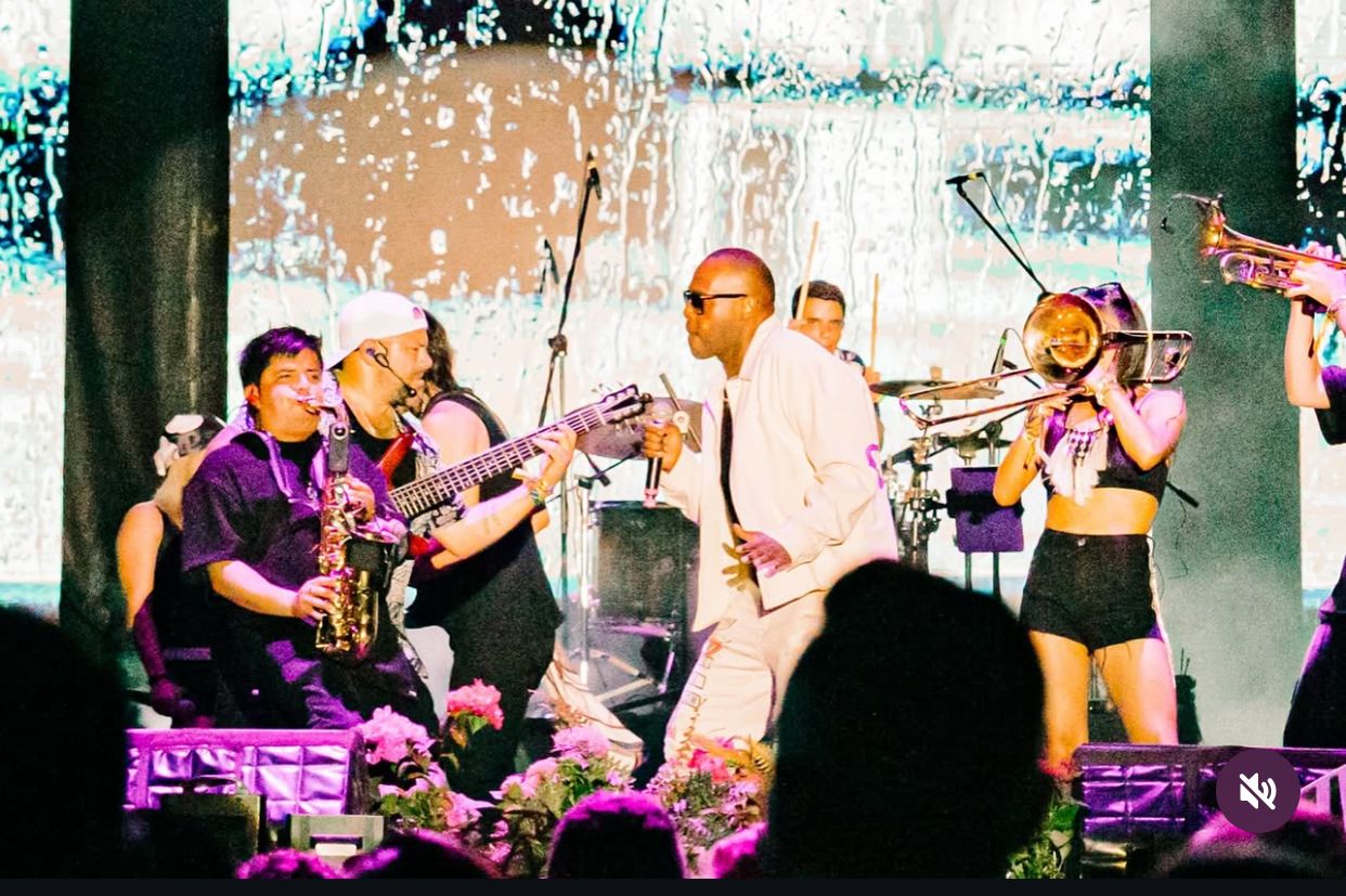 Magic Juan del Latín Grammy a los Premios Soberano con dos nominaciones el ícono tropical sigue arrasando