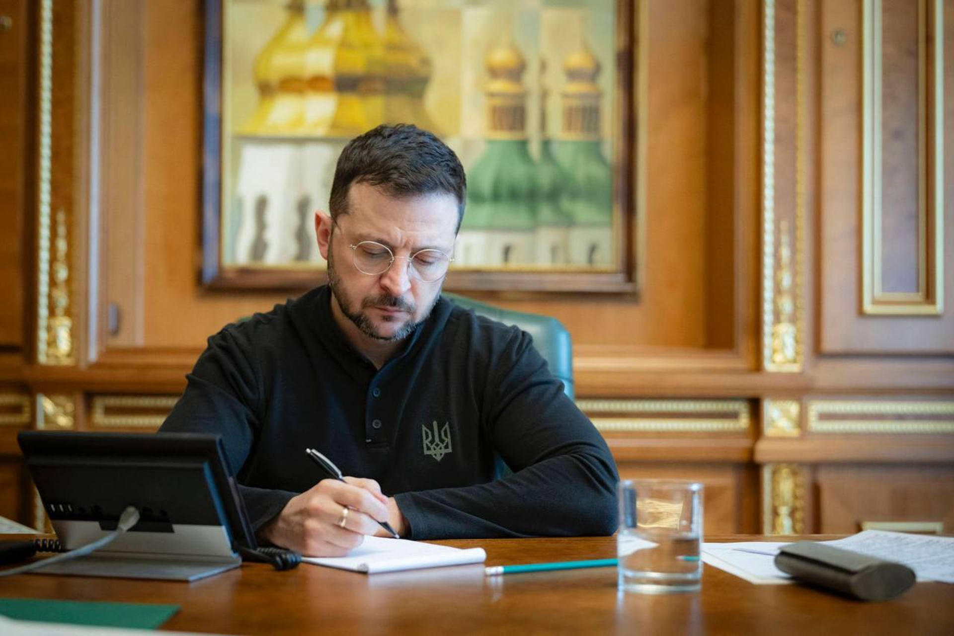 Zelenski pide a EEUU convencer a Putin para que acepte la tregua de 30 días 