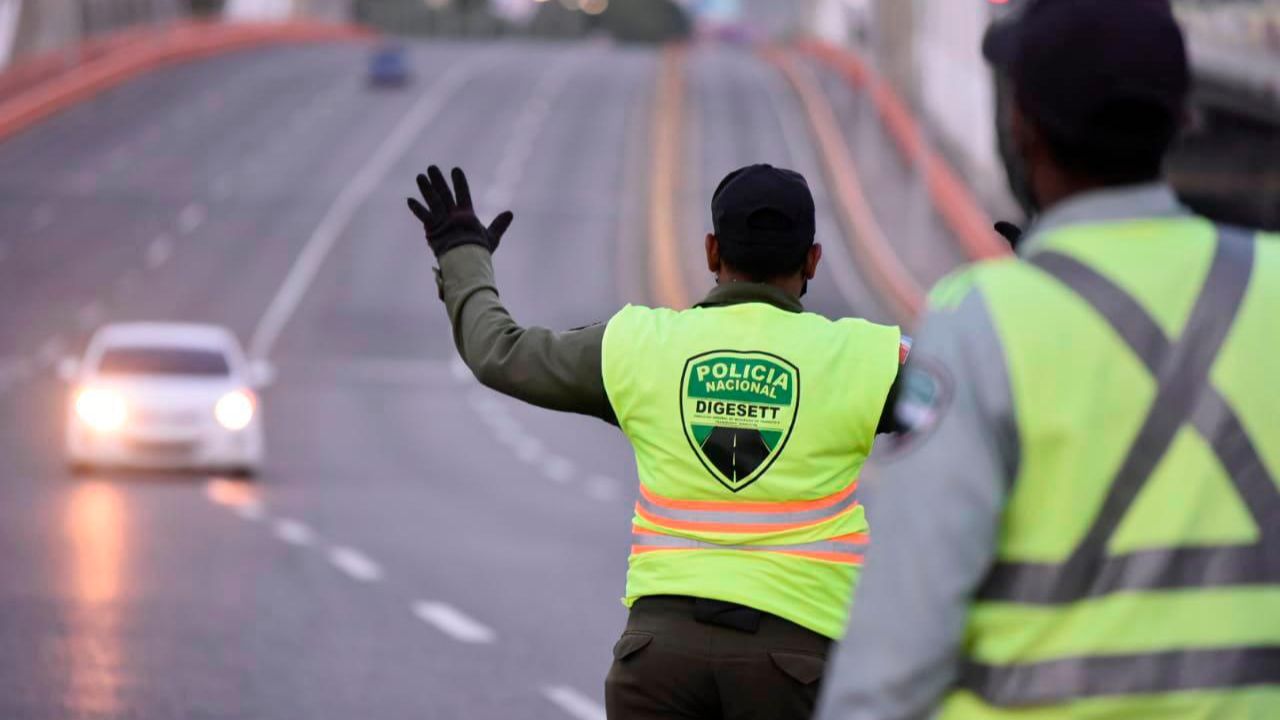 Incidente entre agentes de la DIGESETT y un ciudadano en Moca