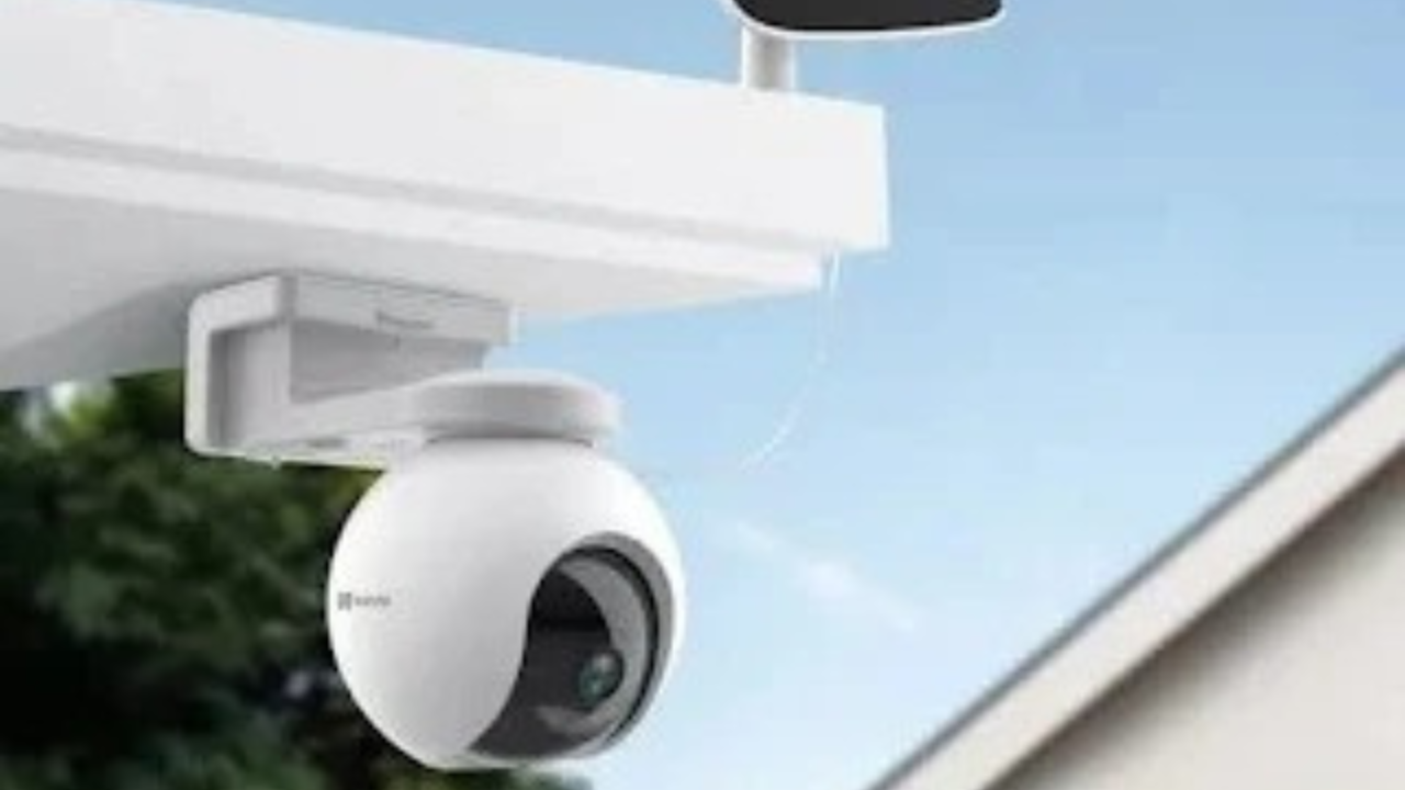 Alcaldía instala moderno sistema de cámaras de vigilancia en Cabral