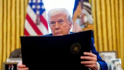 Trump vuelve a suavizar los aranceles en un nuevo retroceso en su guerra comercial