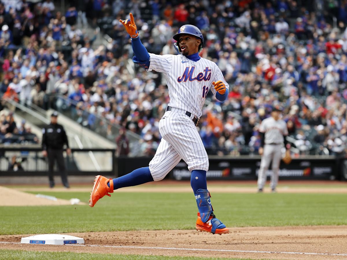 Francisco Lindor pega dos cuadrangulares y mantiene imparables a los Mets
