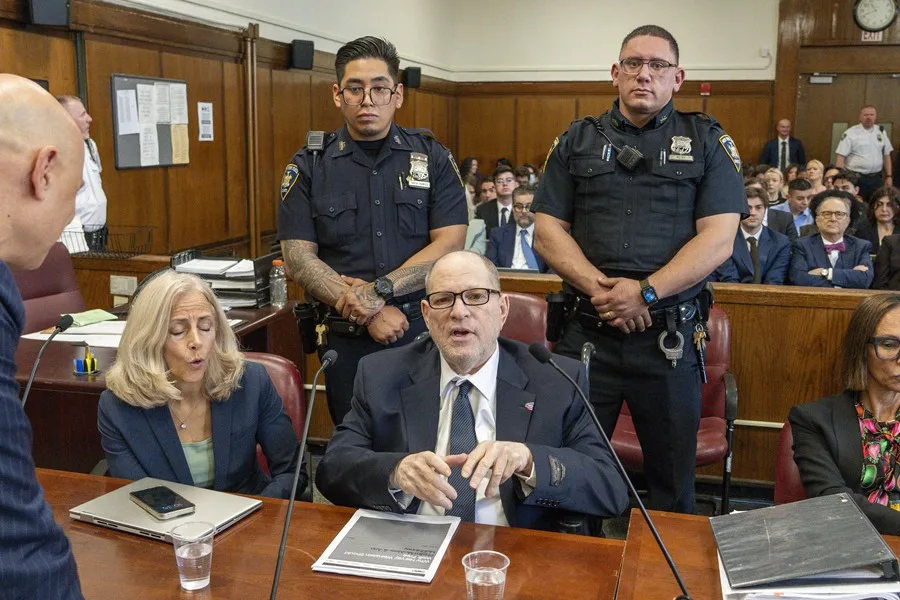 Fiscalía y defensa anticipan ardua batalla en primera sesión del nuevo juicio a Weinstein