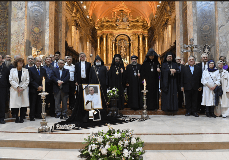 Líderes espirituales despiden a Francisco, impulsor del diálogo entre las religiones