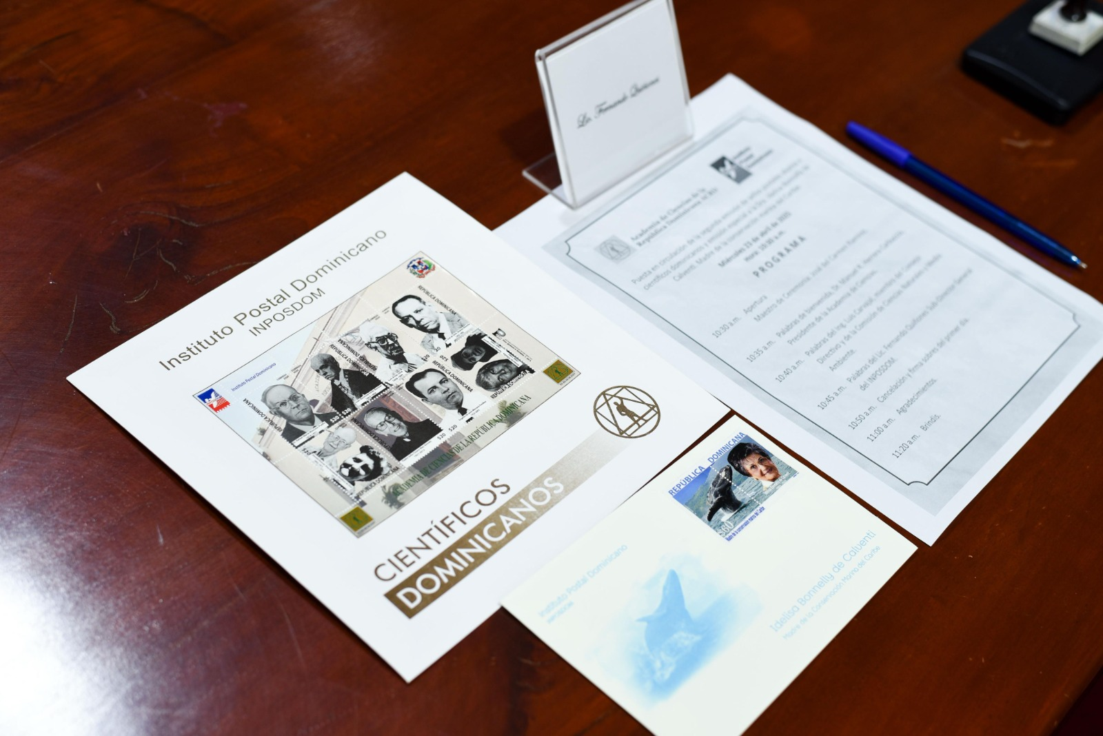 INPOSDOM pone en circulación emisiones postales en honor a científicos dominicanos y a la Dra. Idelisa Bonnelly