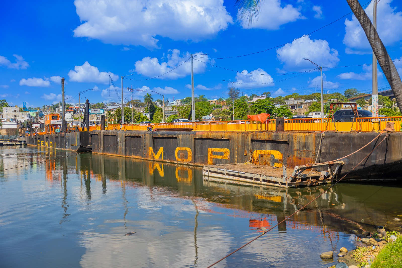 MOPC informa cierre temporal del Puente Flotante este sábado