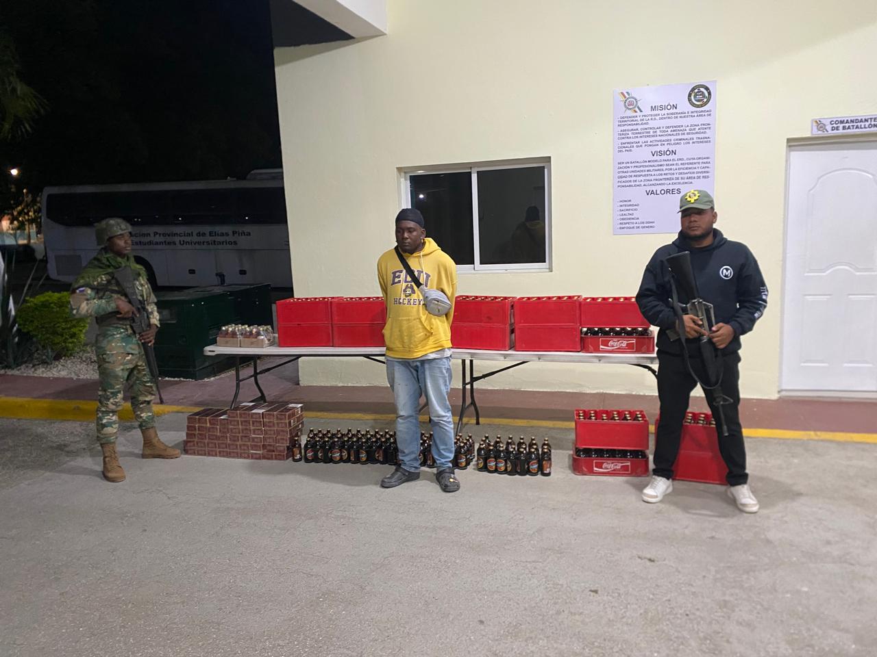 Incautan mercancía ilícita durante un allanamiento en una vivienda en Elías Piña