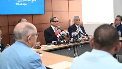 Gobierno anuncia aumento salarial de un 25 % al sector zonas francas industriales