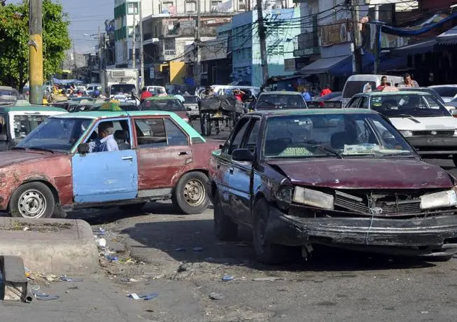 Retiran 510 vehículos chatarras del transporte público en Santo Domingo
