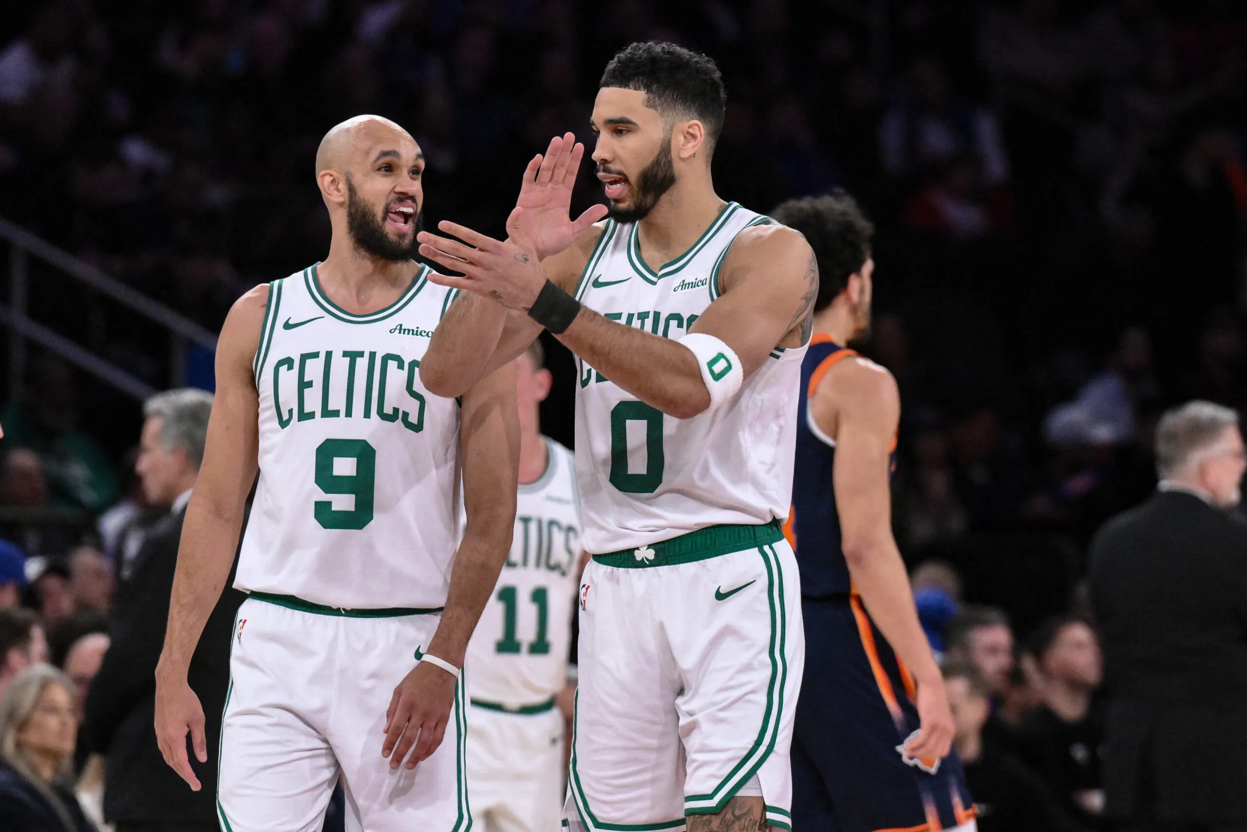 Celtics arrancan bien la defensa de su título con paliza a Orlando 