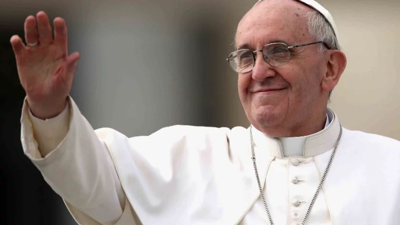 Adiós a Francisco, el papa de los pobres, que estuvo con los fieles hasta el final
