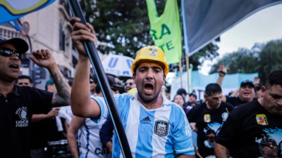 Opacados por la guerra comercial, los trabajadores reclaman su sitio en el Primero de Mayo