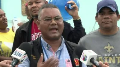 Residentes de la Ciudad Juan Bosch protestan por falta de servicios básicos