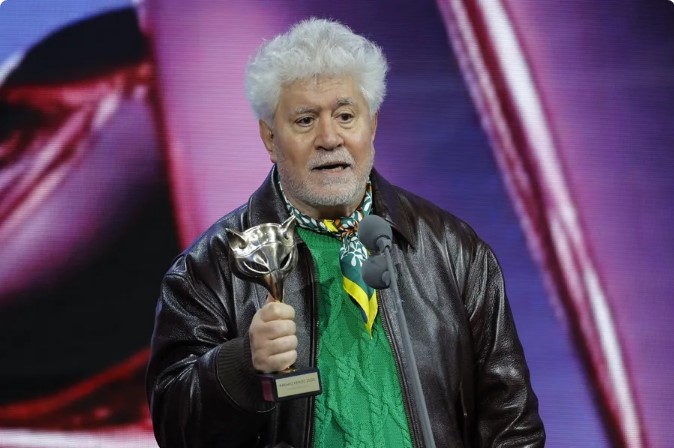 Unas 380 estrellas del cine, como Almodóvar y Bardem, denuncian el «genocidio» en Gaza