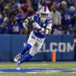 El receptor millonario de la NFL que podría estar saliendo con Cardi B