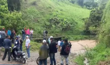 Abinader entrega 3,100 títulos de propiedad en SDE