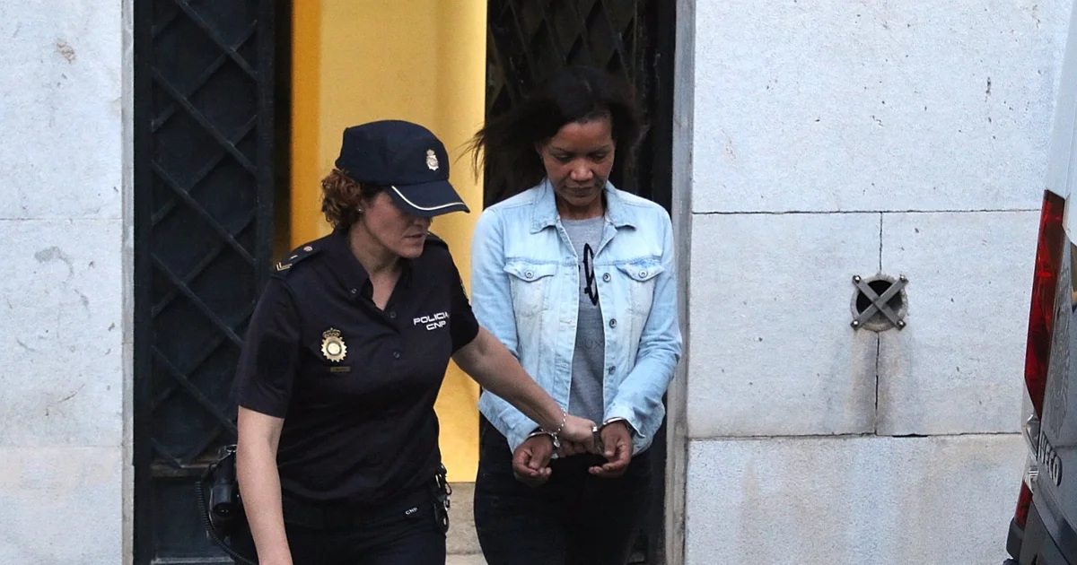 Una dominicana condenada por matar un niño es acusada de amenazar a la madre desde prisión