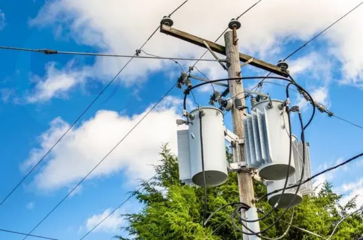 Apagón eléctrico afecta Samaná