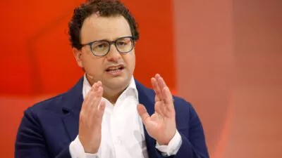Director de Anthropic augura que la IA puede causar hasta 20 % de desempleo en cinco años