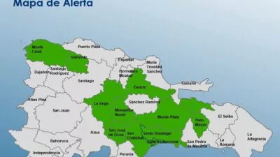 COE mantiene 11 provincias en alerta verde por lluvias