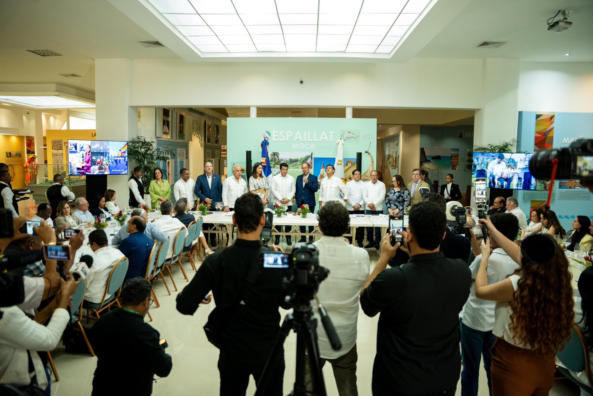 David Collado anuncia remozamiento del Monumento de Santiago con una inversión de RD$60 millones
