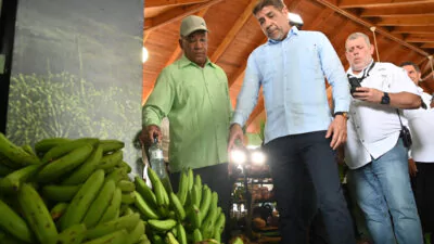 Reafirman compromiso con el campo en el Día del Agricultor