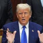 Trump firma decreto que pide a las farmacéuticas que bajen los precios de medicinas