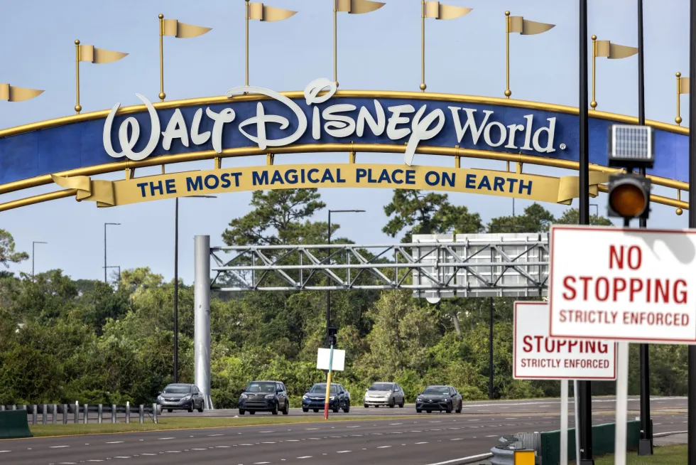 Disney gana 5.829 millones de dólares en su primer semestre fiscal, un aumento del 220 % interanual