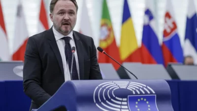 «Europa necesita redes eléctricas del siglo XXI», dice sobre el apagón el comisario europeo de Energía