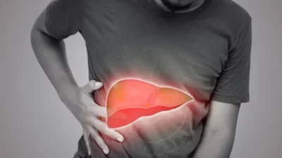 La gastritis, úlceras y hepatitis destacan como motivos frecuentes de consulta gastroenterológica