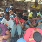 Apresan grupo de inmigrantes indocumentados escondido en matorrales en San Juan de la Maguana