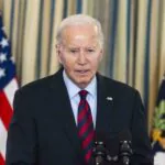 Biden acusa a Trump de apaciguar a Putin al presionar a Ucrania