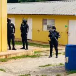 Militarizan una escuela en Barahona; los habitantes dicen que no hay motivos