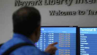 Cien vuelos cancelados en aeropuerto de Newark tras fallo en los controladores aéreos