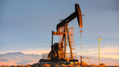 El petróleo de Texas baja 0,81 % tras aumento semanal en reservas de crudo estadounidense