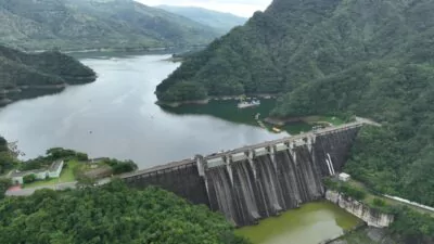 Bajo nivel de agua en presa de Valdesia afecta el servicio en barrios de Santo Domingo