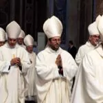 El Vaticano culmina los Novendiales en homenaje al papa Francisco antes del cónclave