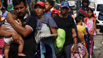 Gobierno de Trump solicita al Supremo eliminar el TPS para más de medio millón de venezolanos