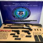 Incautan armas ilegales, drogas y máquinas tragamonedas en Santiago  