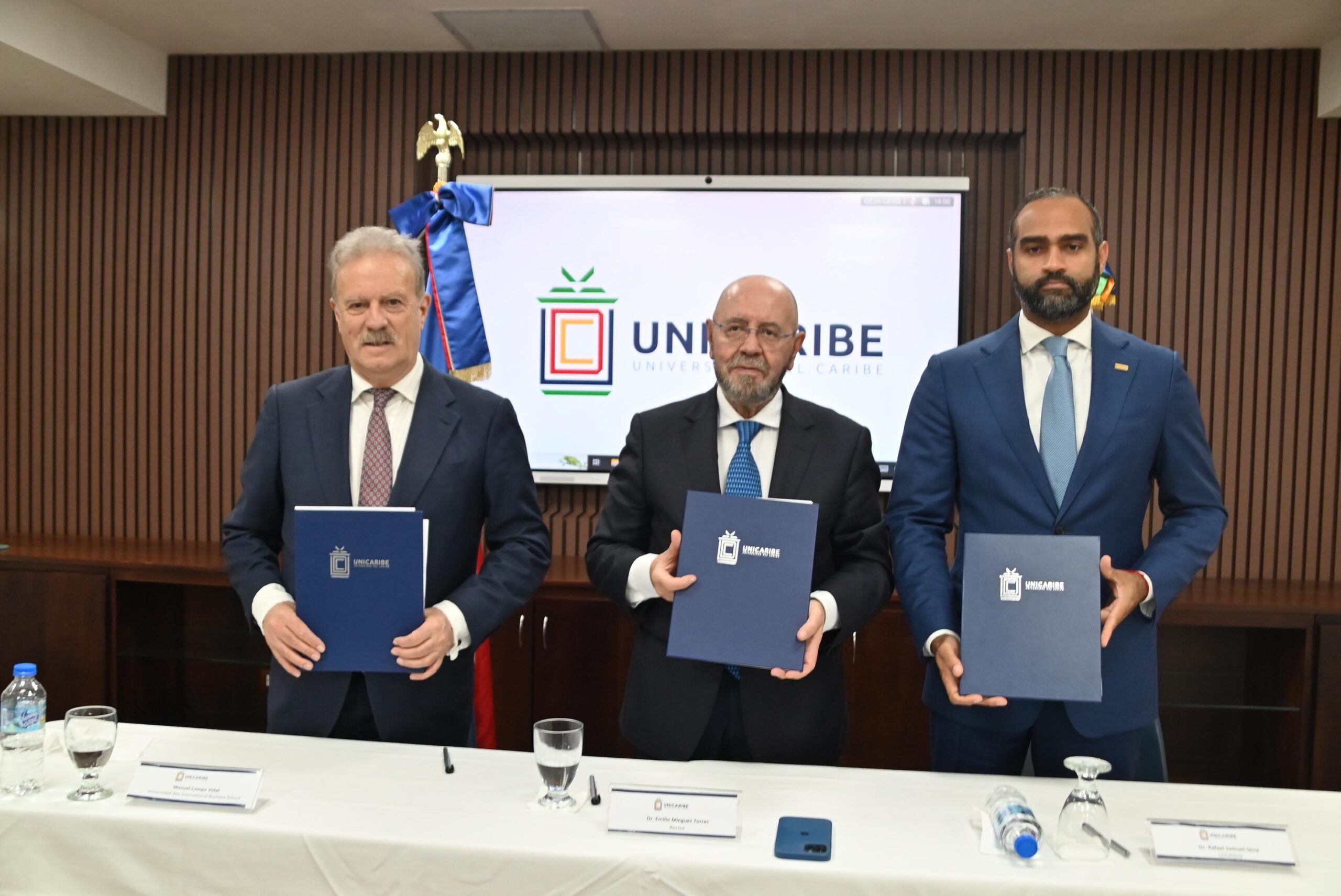 Codessd, Unicaribe y Next Educación firman acuerdo para formación de debates electorales