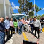 Presidencia entrega autobús a estudiantes de la UASD-SPM a través de la Alcaldía de San Pedro de Macorís