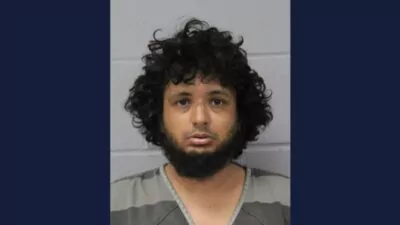 Hombre  a ultimó otro de múltiples puñaladas dentro de autobús en Austin, Texas